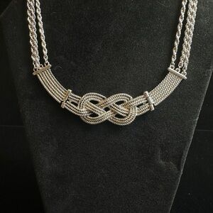 Elegant Silver Toned Chain Necklace with lLovers Knott Design